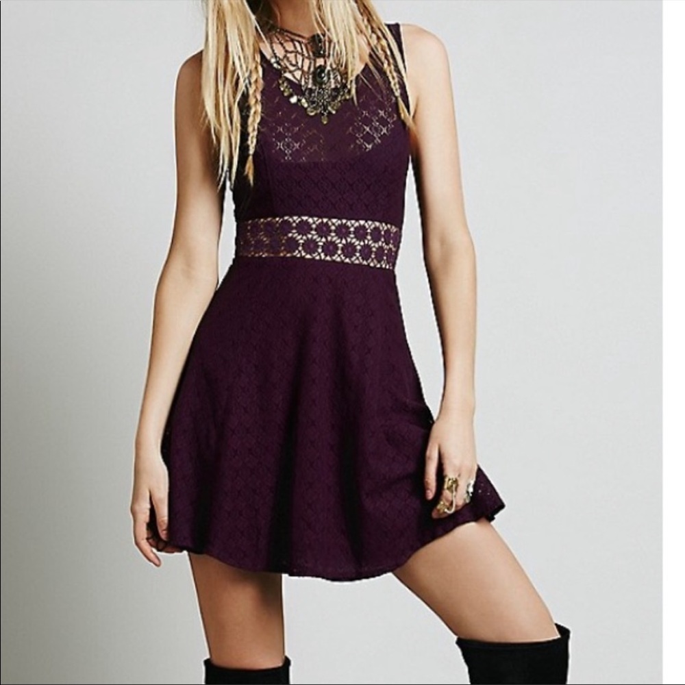 Free People‎ Size 4 Black Fitted With Daisies Fit and Flare Dress